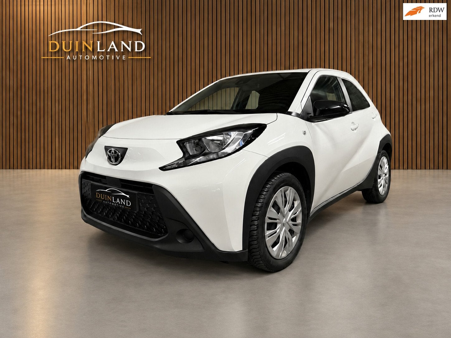 Toyota Aygo X VVT-i MT Play 1.0|Cam| Cruise| Airco |Carplay, Auto's, Dealer onderhouden, Stof, Gebruikt, Zwart