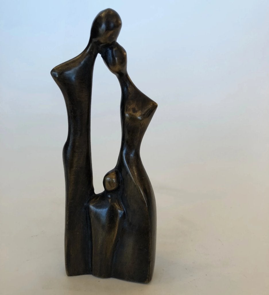 Wij gaan stoppen. Bronzen Beeldje - Abstract gezinnetje