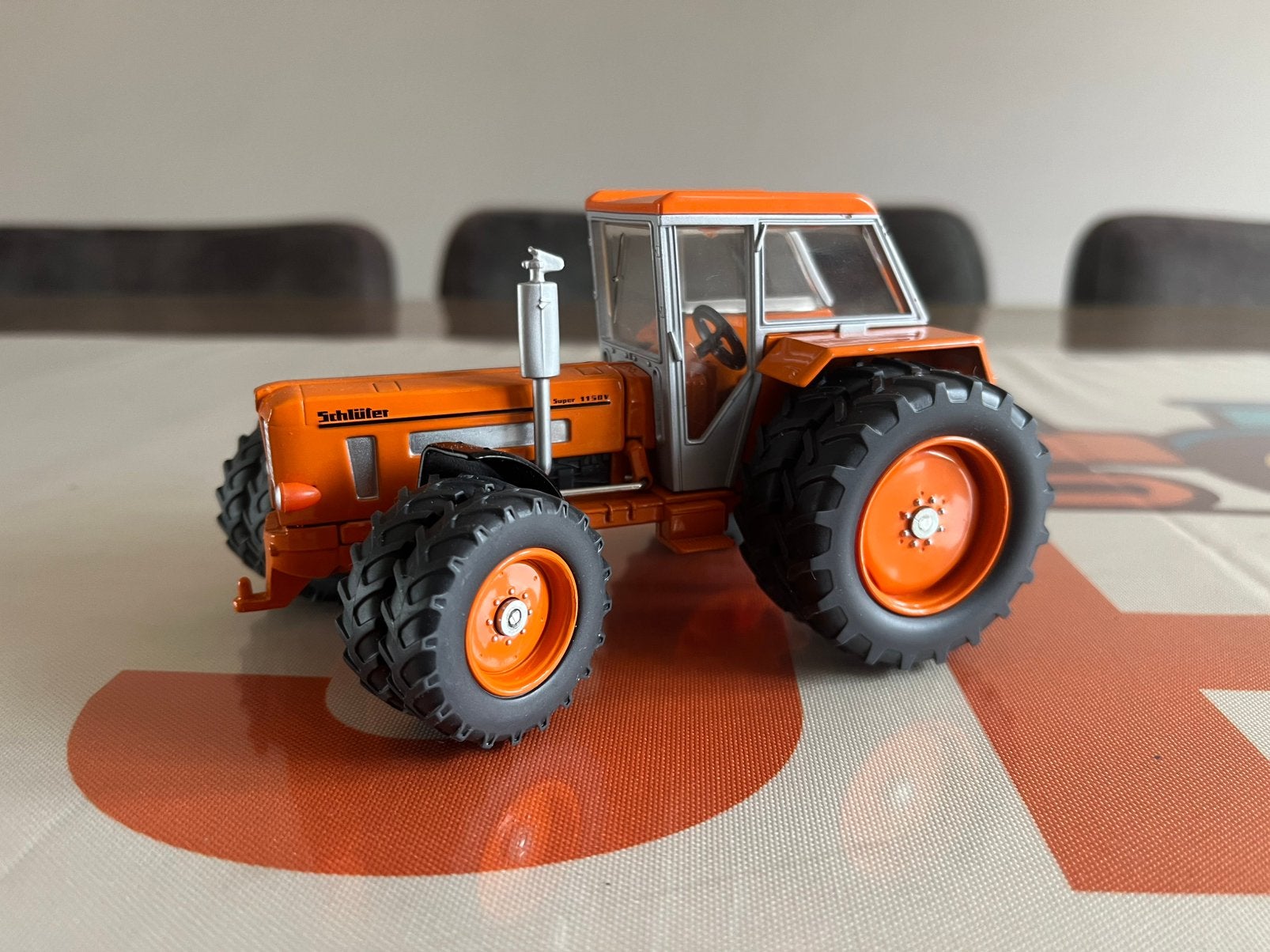 Schlüter 1150 V Super tractor Siku kommunal Nieuw, Ophalen of Verzenden, Nieuw, Tractor of Landbouw, SIKU