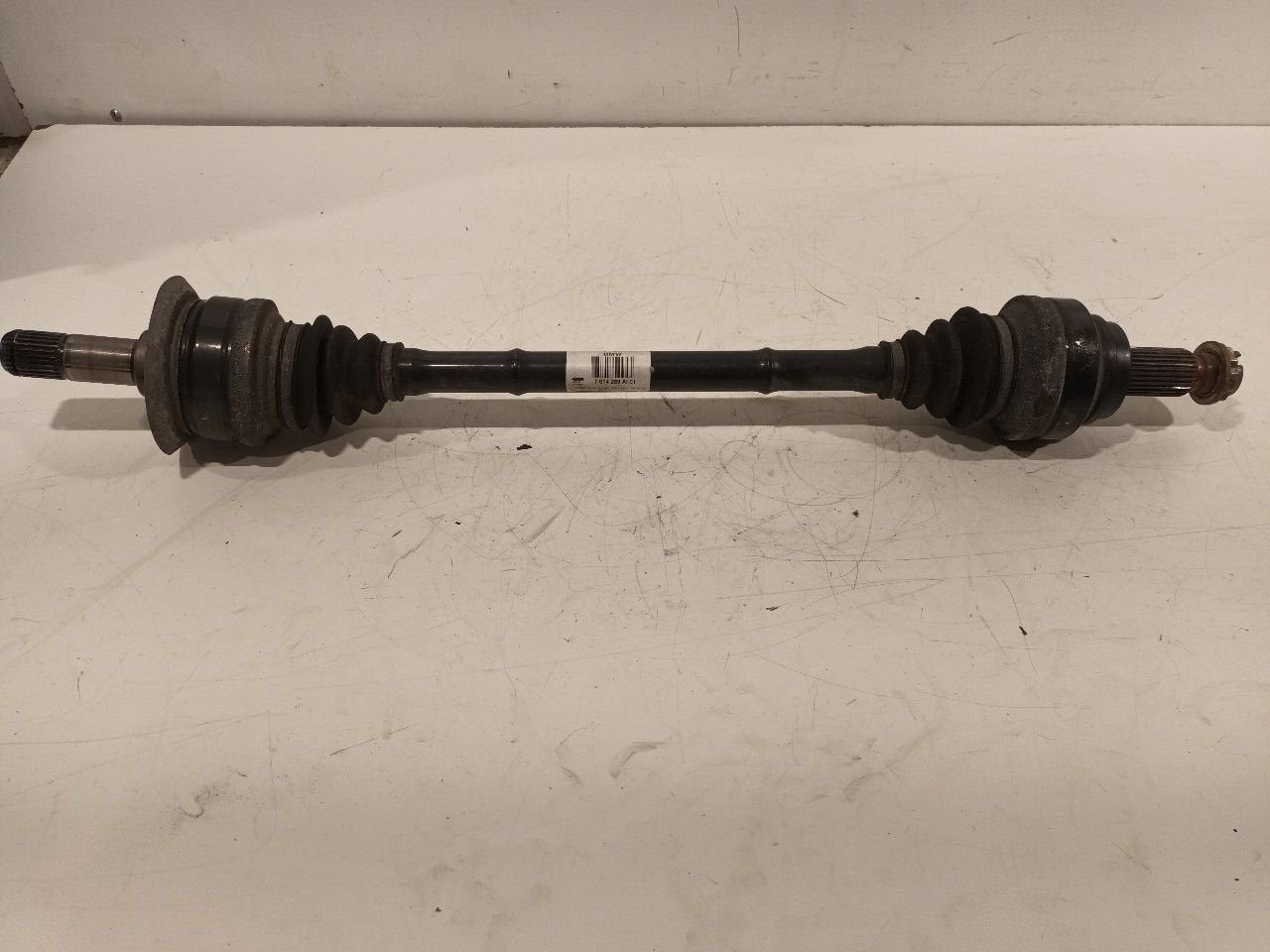 Aandrijfas links achter BMW 5 serie, Onderdelen@venauto.nl, Van der Ven Autorecycling B.V., Gebruikt, Ettenseweg 76, 4706 PB Roosendaal, The Netherlands