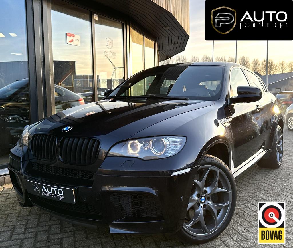 BMW X6 4.4i M 555PK | BOMVOL | LCI | Dealeronderhouden | Zee, Auto's, BMW, Automaat, Euro 5, Gebruikt, 2904 kg