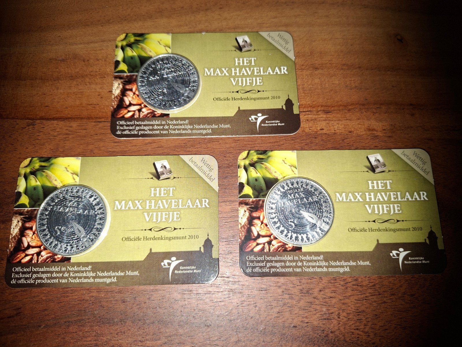 Max Havelaar Vijfje 2010 - Officiële Herdenkingsmunt, Verzenden, Koningin Beatrix, Overige waardes, Setje