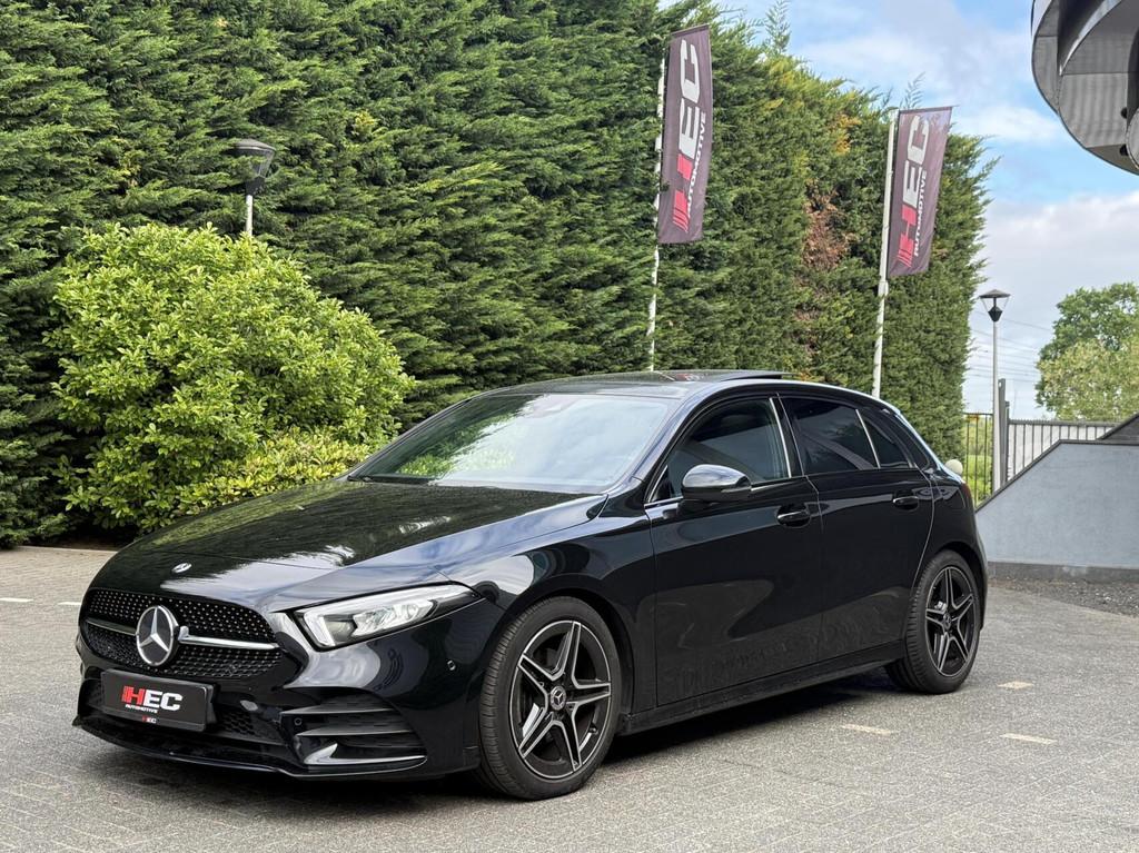 Mercedes A-klasse 200 AMG Pano|Sfeer|Camera|Carplay, Auto's, Gebruikt, Euro 6, 4 cilinders, Bedrijf