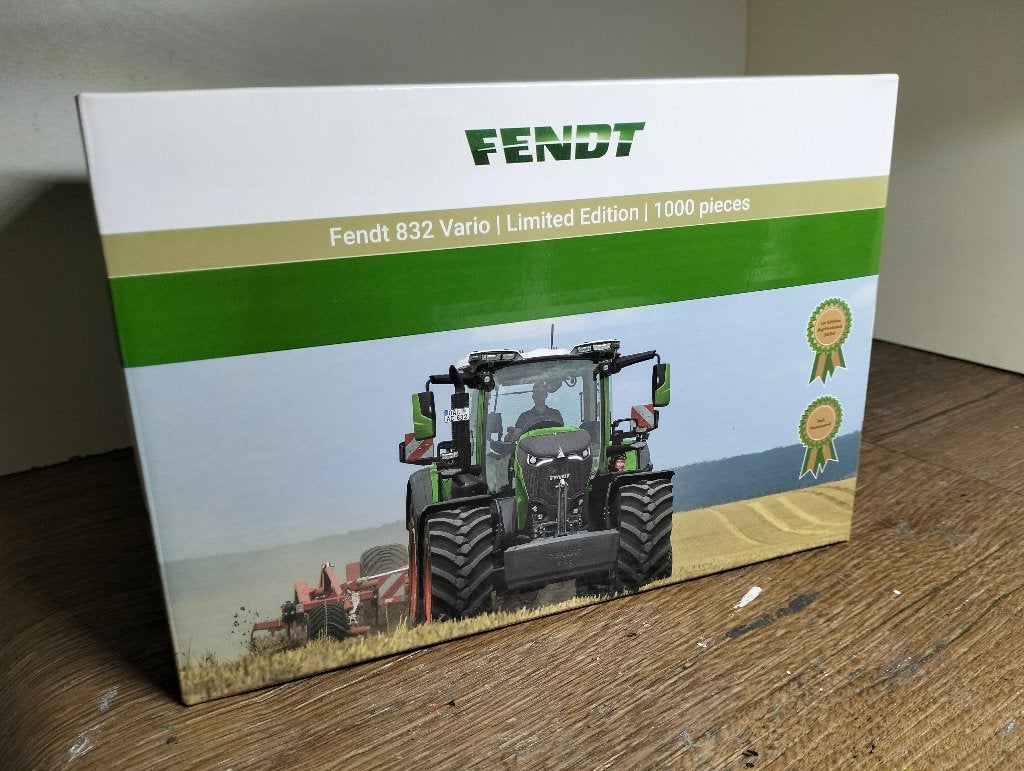 Te koop Wiking Fendt 832 Vario Agritechnica met certificaat., Ophalen of Verzenden, Nieuw, Tractor of Landbouw, Overige merken