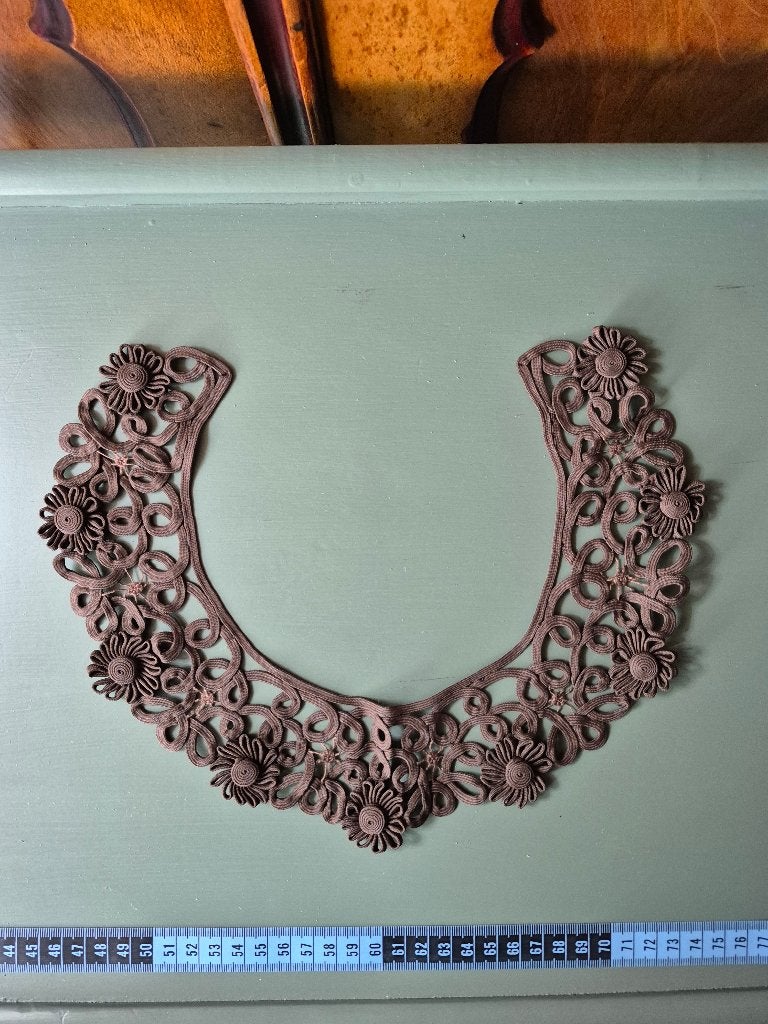 Antieke soutache passementerie kraag met bloemen 1890-1915, Ophalen of Verzenden, Kinderen