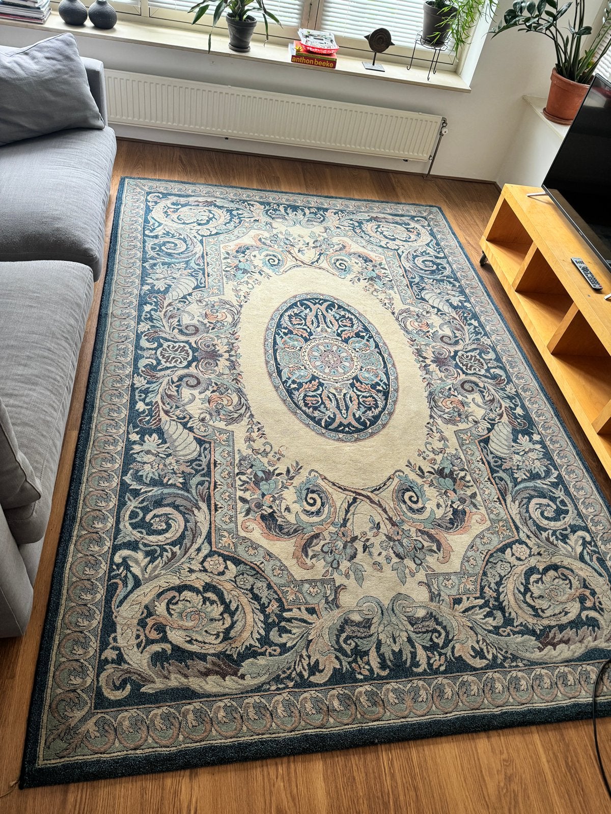 Sfeervol blauw Perzisch tapijt (groot formaat), Blauw, Ophalen of Verzenden, Zo goed als nieuw, 200 cm of meer