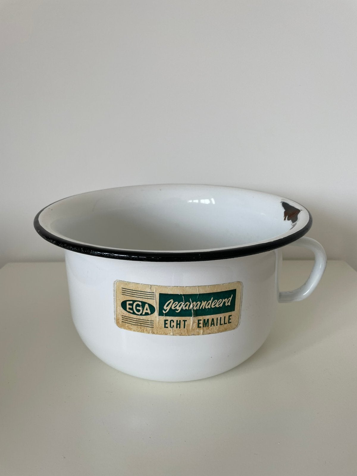 Vintage EGA Wit Geëmailleerde Po / Pispot  met Zwarte Rand, Ophalen of Verzenden