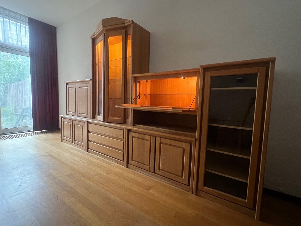 Wandkast met vitrine, bar en verlichting, Ophalen, Gebruikt, 200 cm of meer, Eikenhout