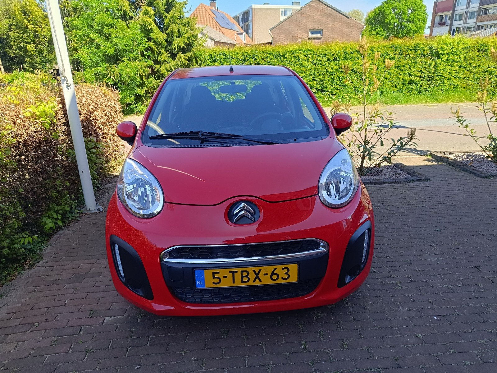 Citroën C1 1.0i 68PK 5D 2014 Rood, Voorwielaandrijving, Stof, Zwart, 4 cilinders