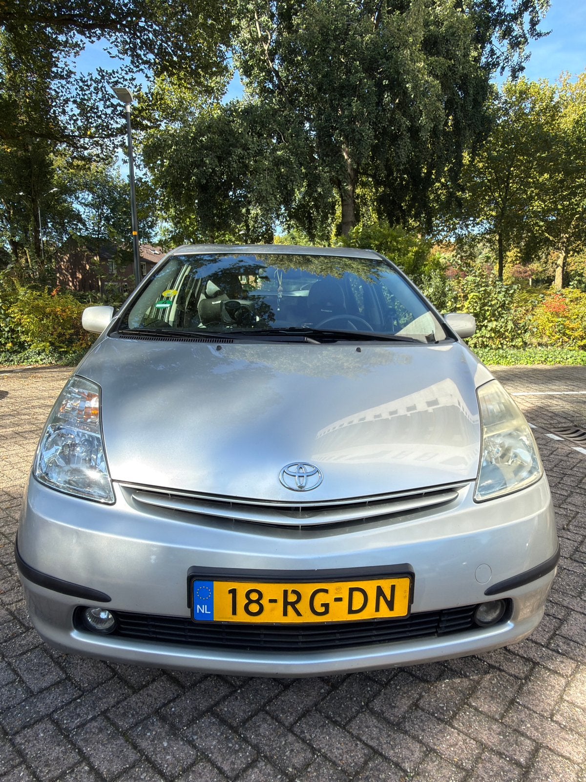 Toyota Prius 1.5 HSD 2005 Grijs, 1497 cc, 4 cilinders, 23 km/l, Origineel Nederlands