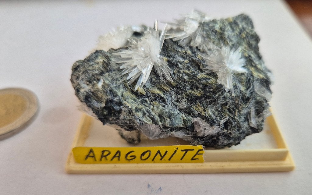aragoniet  witte naalden, Verzenden, Mineraal