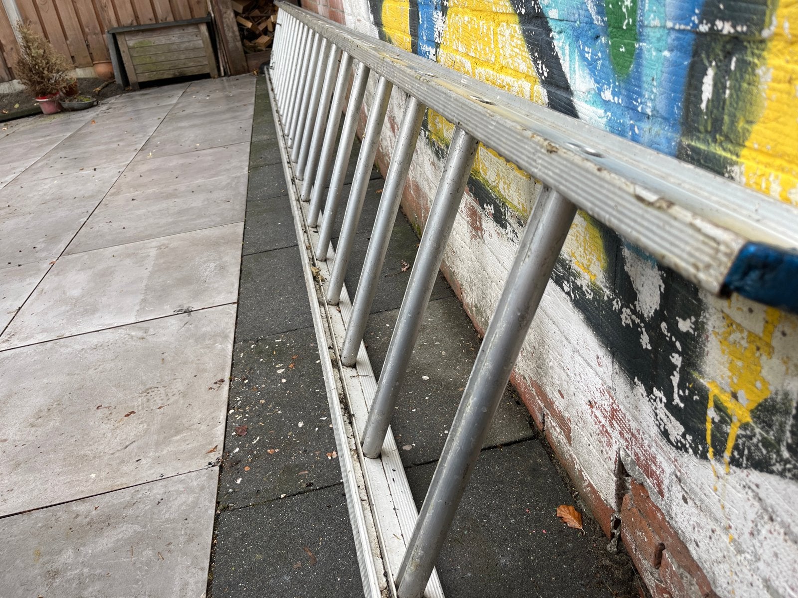Stevige aluminium ladder - 5.40 meter, Doe-het-zelf en Verbouw, Ladders en Trappen, Ophalen, Gebruikt, Ladder, 4 meter of meer