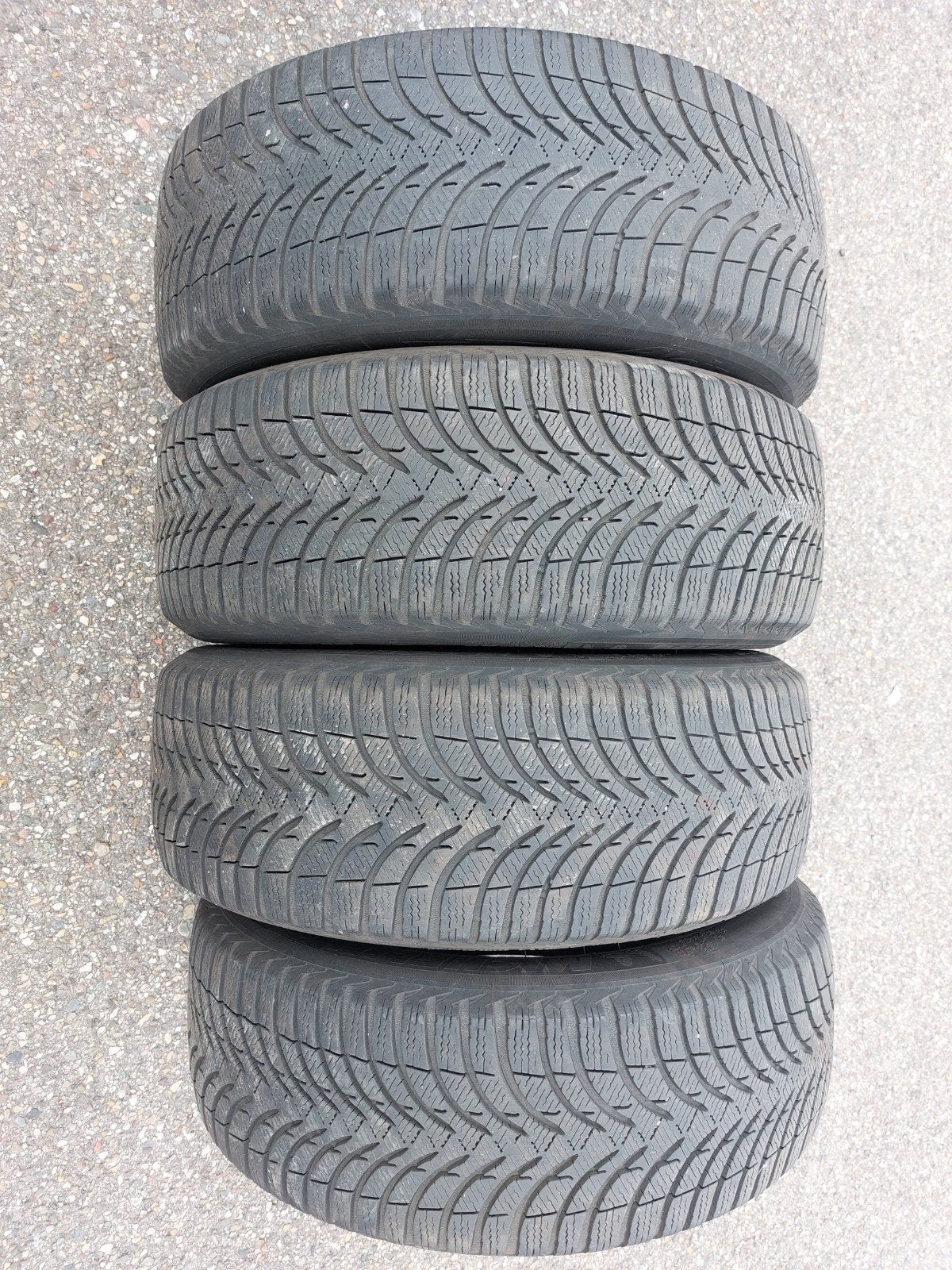 17 inch 215 55 17 MAZDA HYUNDAI RENAULT  OPEL VW MITSUBISHI, Auto-onderdelen, Banden en Velgen, Banden en Velgen, 17 inch, Ophalen of Verzenden