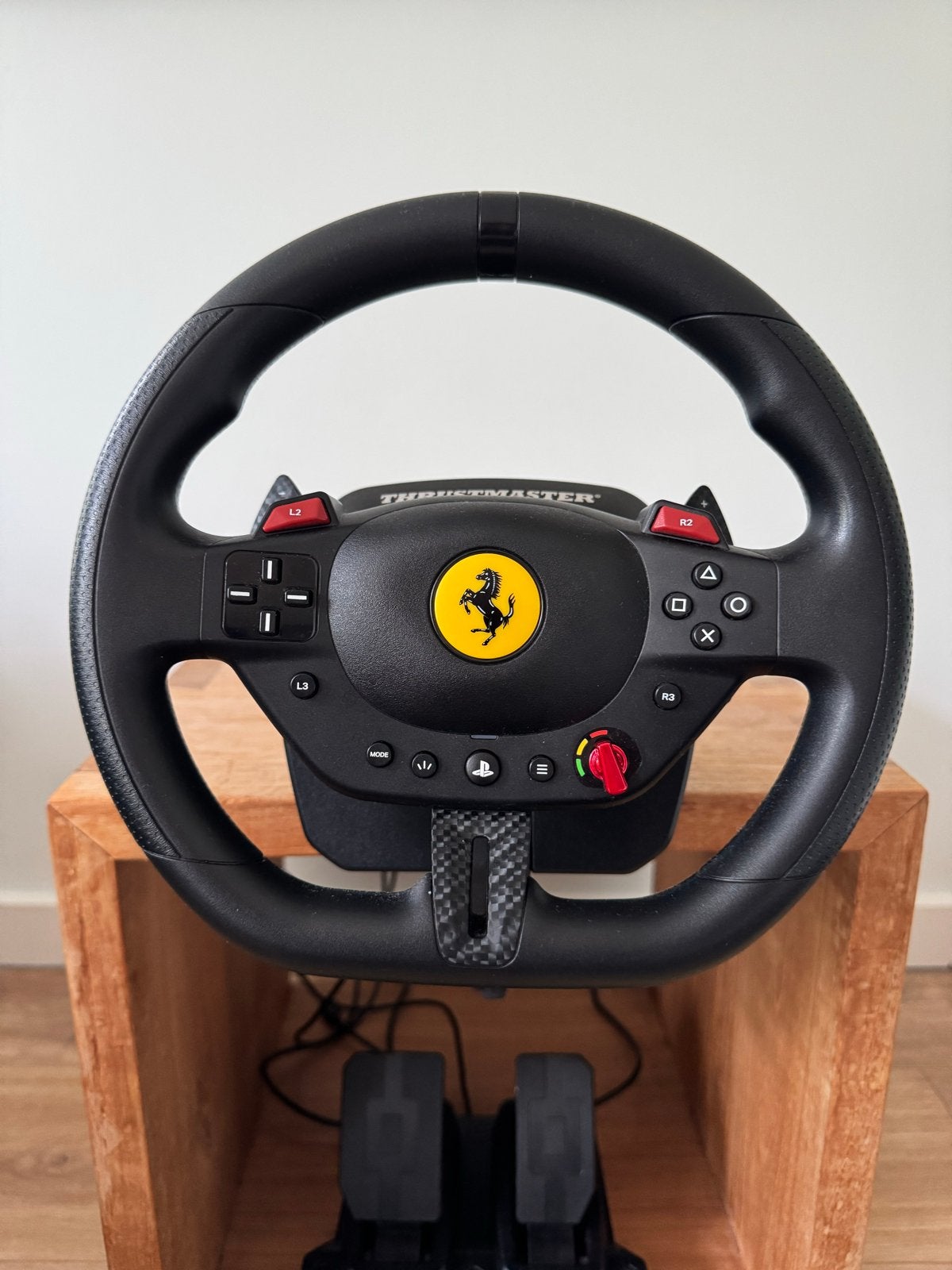 Thrustmaster T98-P Ferrari racestuur met pedalen, Ophalen, Zo goed als nieuw, Stuur of Pedalen, PlayStation 4