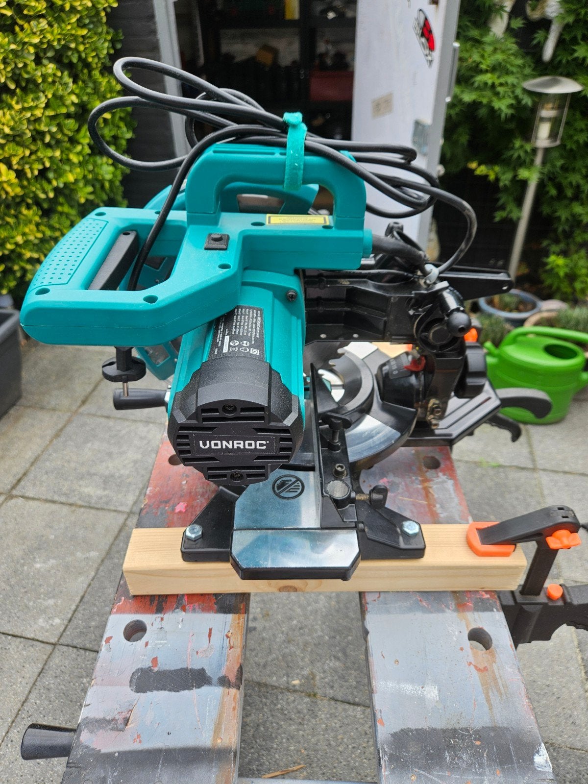 VONROC MS503AC Afkortzaag - 1400W (1700W S1), Doe-het-zelf en Verbouw, Gereedschap | Zaagmachines, Gebruikt, Afkortzaag, 30 tot 70 mm