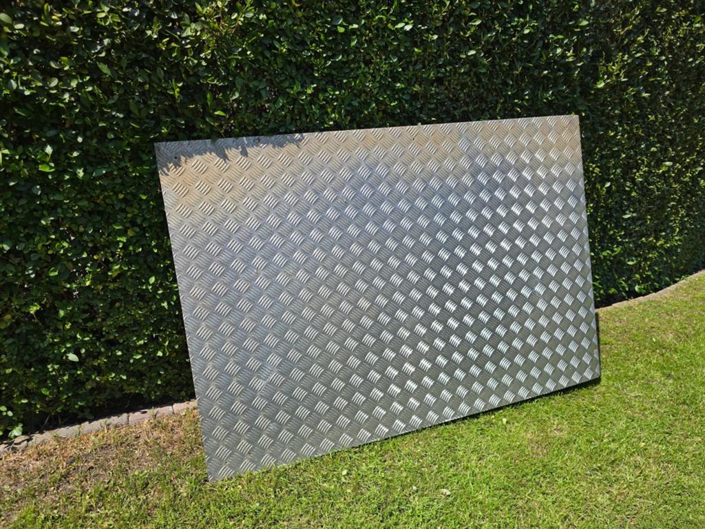 Aluminium traanplaat, Ophalen, Zo goed als nieuw, Aluminium