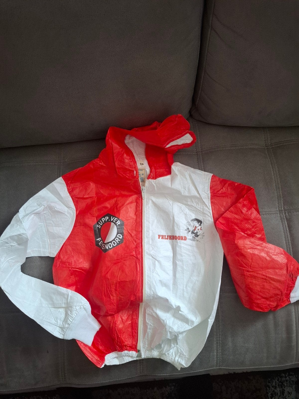 Feyenoord windjack voor kinderen - Nieuw in verpakking, Kinderen en Baby's, Ophalen of Verzenden, Nieuw, Feyenoord, Jongen of Meisje