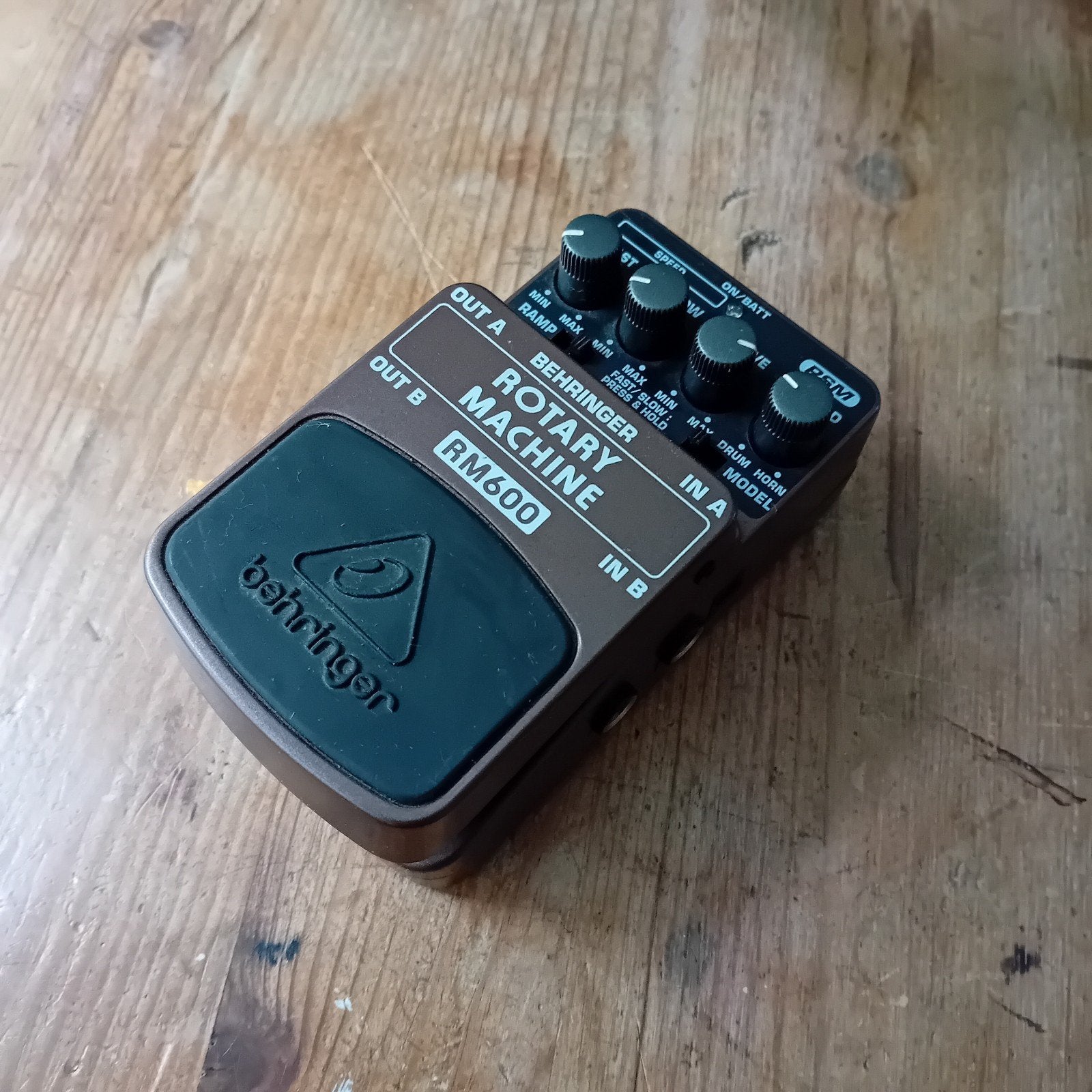 Behringer RM600 Rotary Machine, Muziek en Instrumenten, Effecten, Ophalen of Verzenden, Gebruikt
