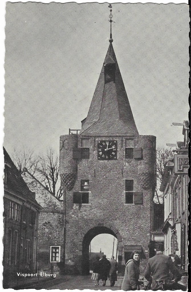 Elburg, Vispoort, meisje, jongen, man, vrouw, klok, volk, Ophalen of Verzenden, 1960 tot 1980, Gelopen, Gelderland