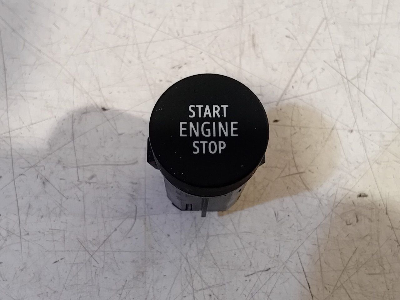 Start/stop schakelaar Renault Arkana, Onderdelen@venauto.nl, Van der Ven Autorecycling B.V., Gebruikt, Ettenseweg 76, 4706 PB Roosendaal, The Netherlands