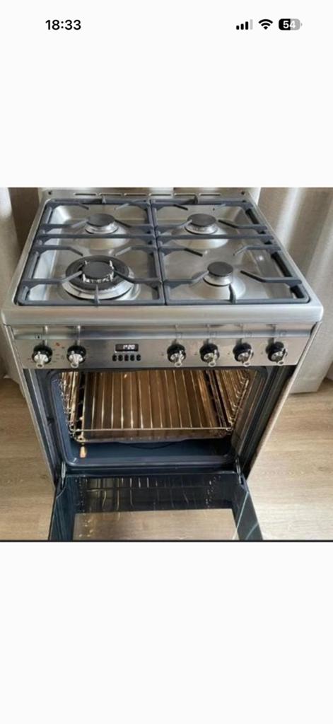 Mooie Smeg Rvs.Elektro-Gasfornuis in prima conditie, Gebruikt, Energieklasse A of zuiniger, Gas, 90 tot 95 cm