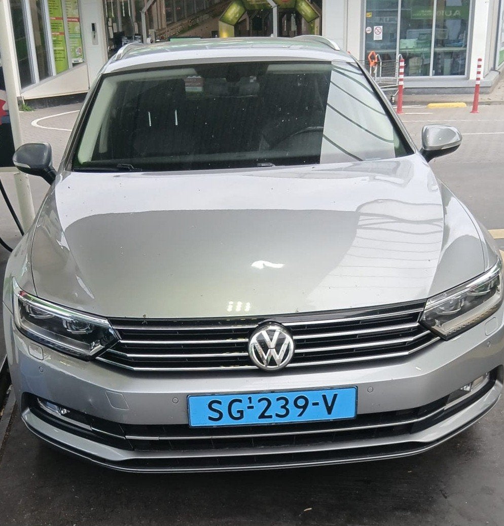 Taxi Volkswagen Passat 1.6 TDI 88KW BMT Variant DSG 2018 Gri, Auto's, 4 cilinders, Origineel Nederlands, Stationwagon, Diesel