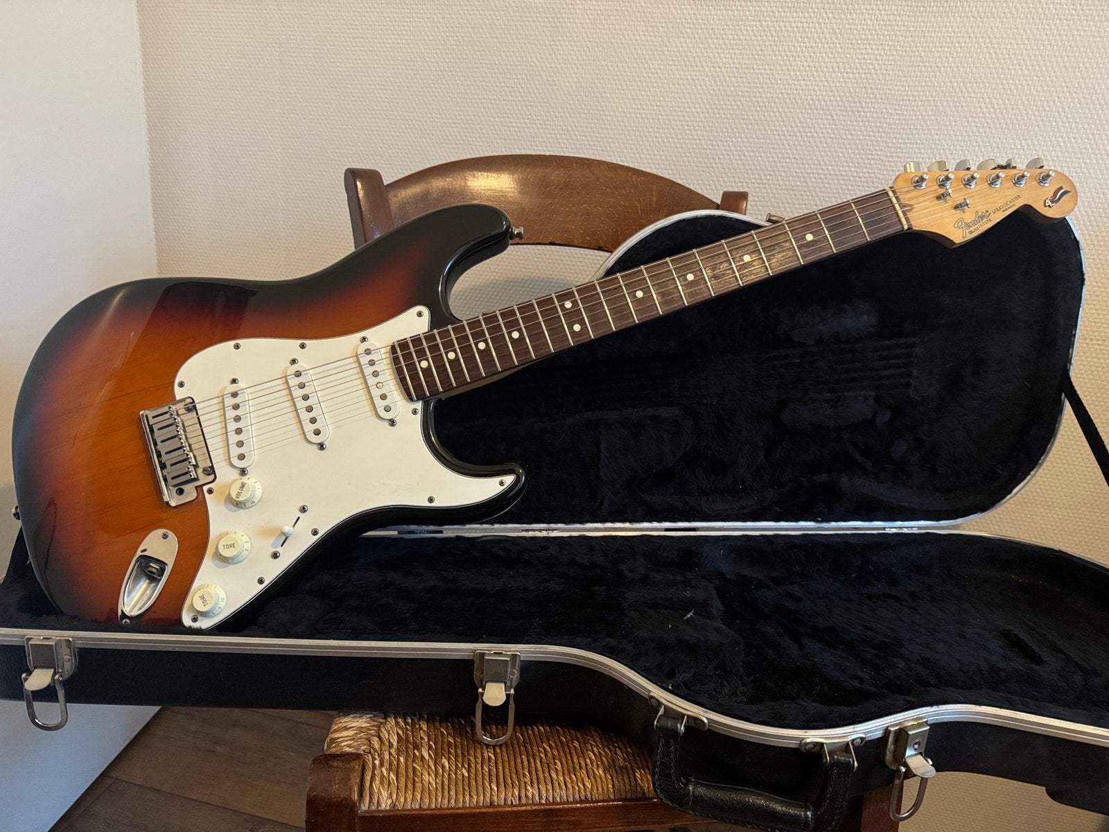 Fender Stratocaster 40th Anniversary.. met Koffer., Ophalen of Verzenden, Zo goed als nieuw, Solid body, Fender