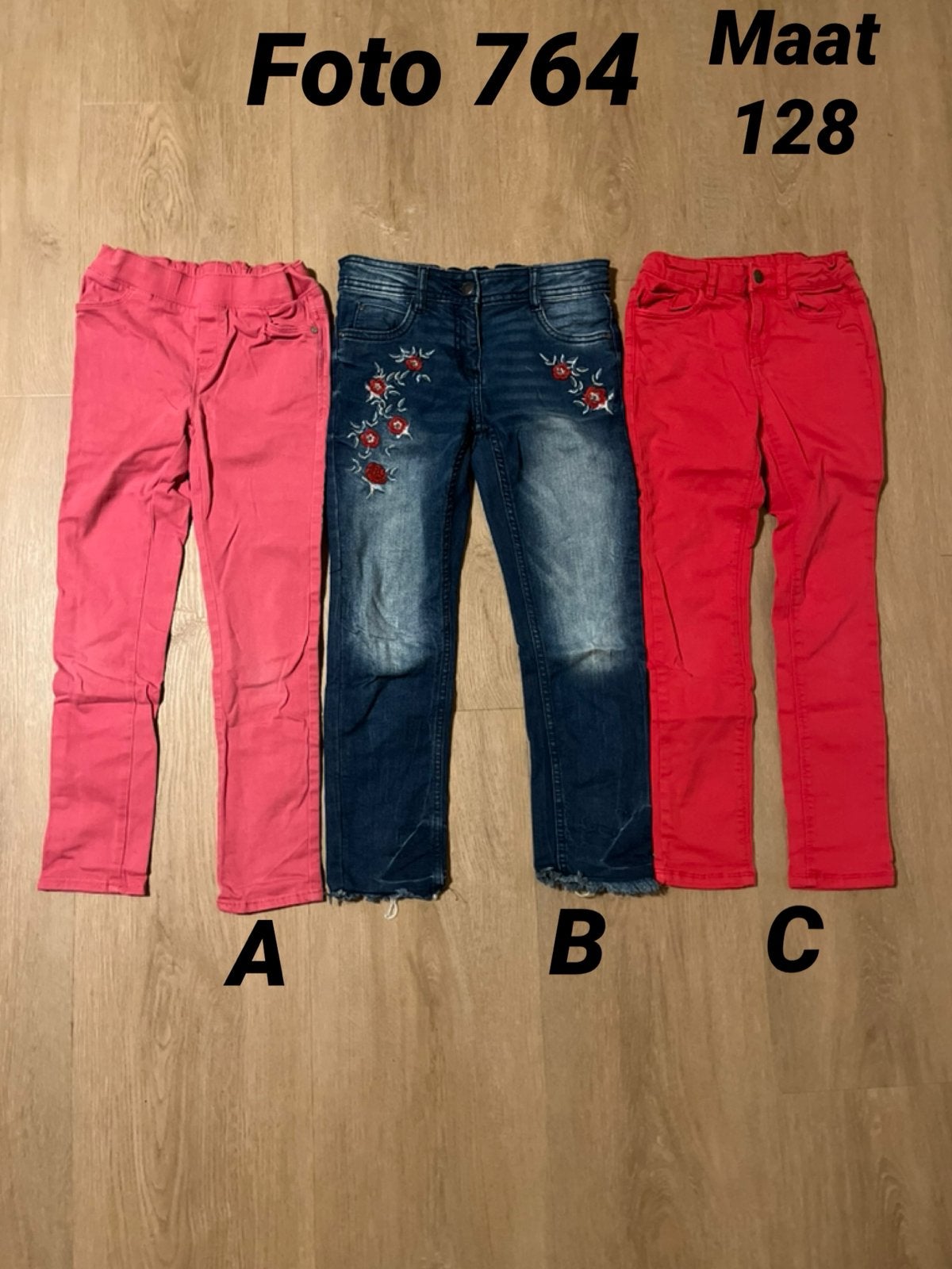 Broek meisje maat 128 zgan *foto 764*, Kinderen en Baby's, Kinderkleding | Maat 128, Ophalen of Verzenden, Zo goed als nieuw, Meisje
