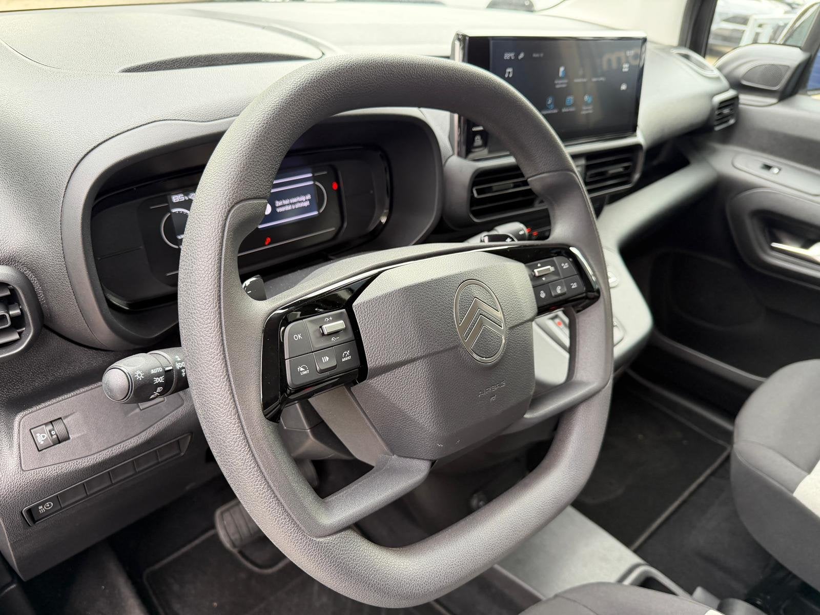 Citroën E-Berlingo Plus M L1 50 kWh 1 fase lader Apple CarP, Auto's, Citroën, 12 maanden, Gebruikt, Parkeersensor, 343 km