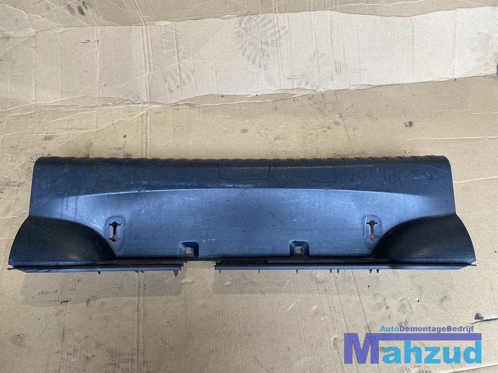 BMW 1 SERIE E87 Bagageruimte afdekkap afdekplaat kofferbak, Auto-onderdelen, Interieur en Bekleding, Petuelring 130
80788  Munich, DE
