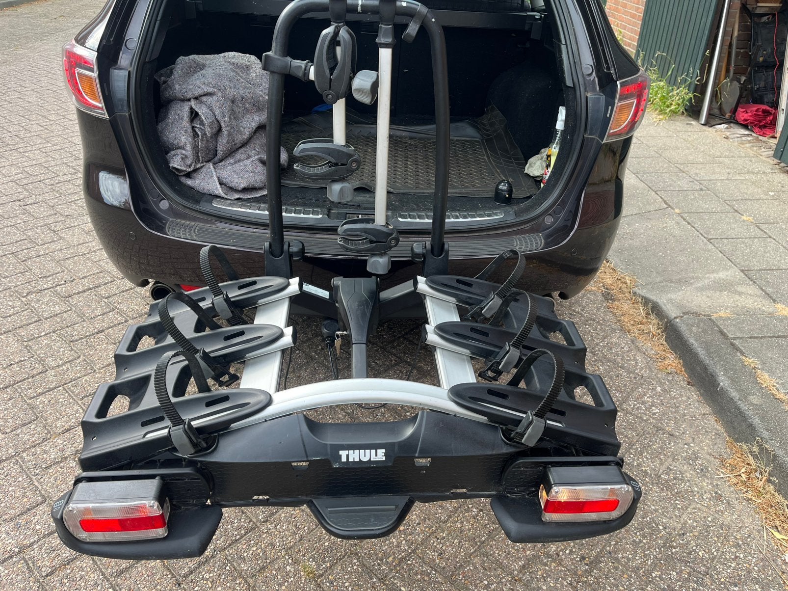 Thule VeloCompact  927, Ophalen, 3 fietsen of meer, Gebruikt, Elektrische fiets