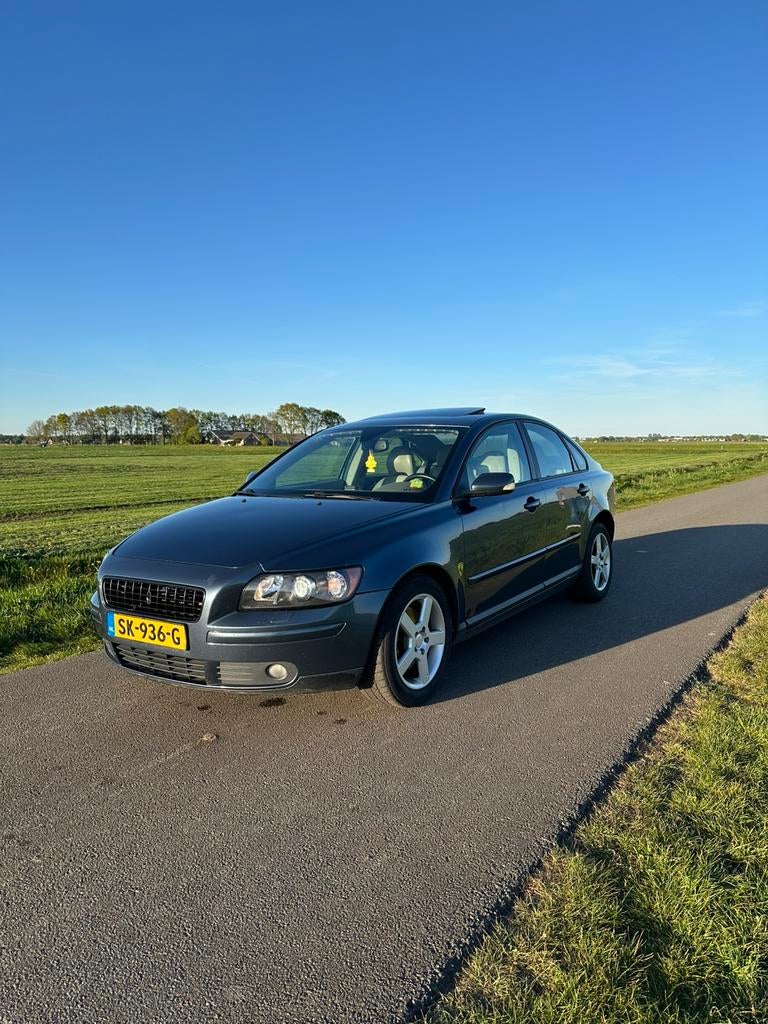 Volvo s40 2.5L T5 2006 Blauw, Auto's, Volvo, Beige, 700 kg, Blauw, 1445 kg