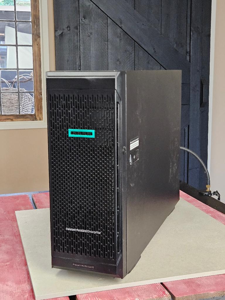 HP ML350 G10 - met 4 SSD's - Raidcontroller - 2x 800 Watt, Computers en Software, Servers, Zo goed als nieuw, 2 tot 3 Ghz, 16 GB