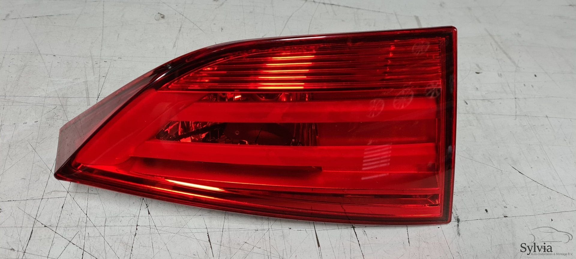 Achterlicht op klep links binnenzijde BMW X1 E84 2992479, Auto-onderdelen, Verlichting, Gebruikt, Ophalen of Verzenden