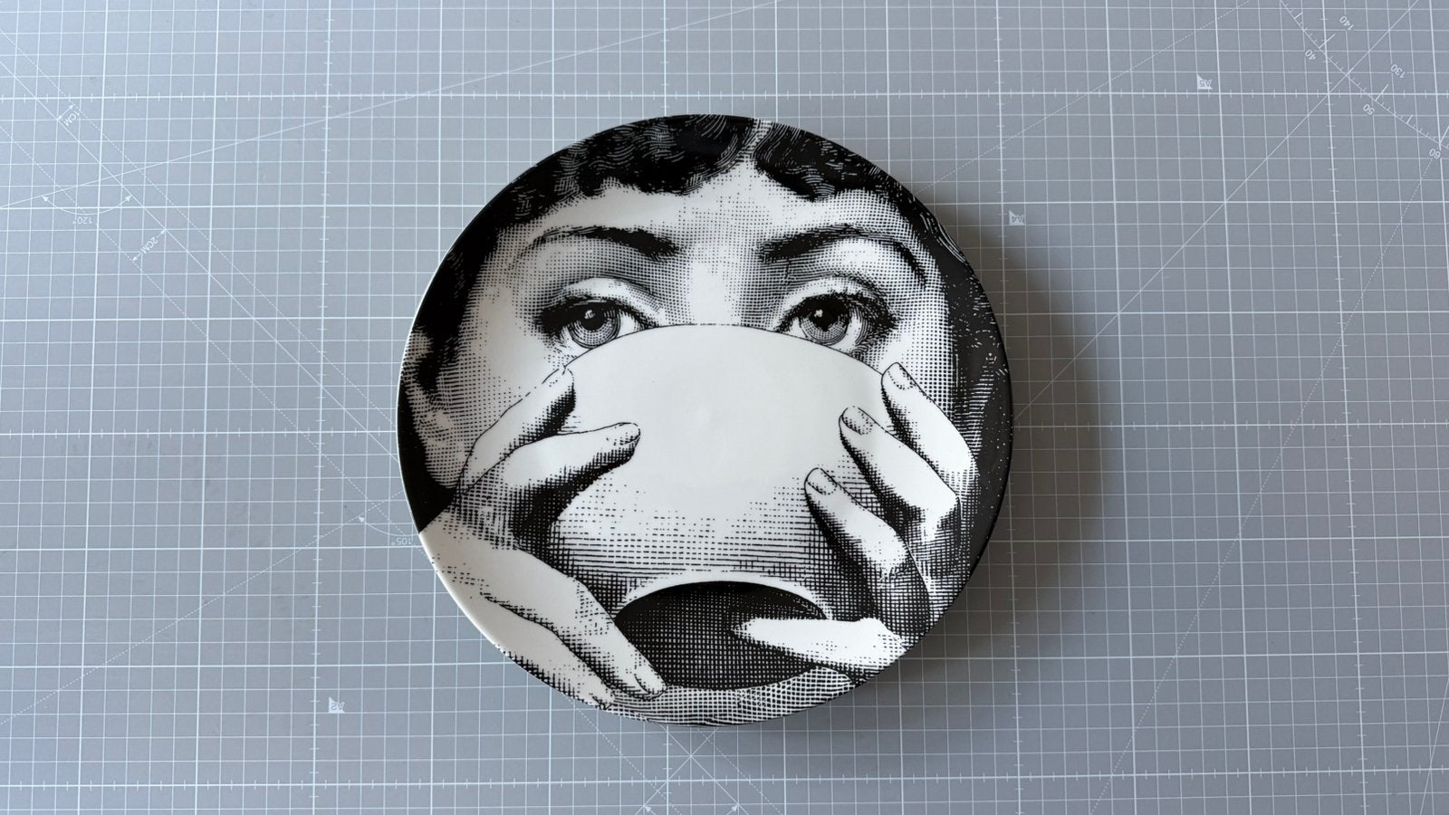 Fornasetti - Wall plate Tema e Variazioni n.191, Ophalen of Verzenden
