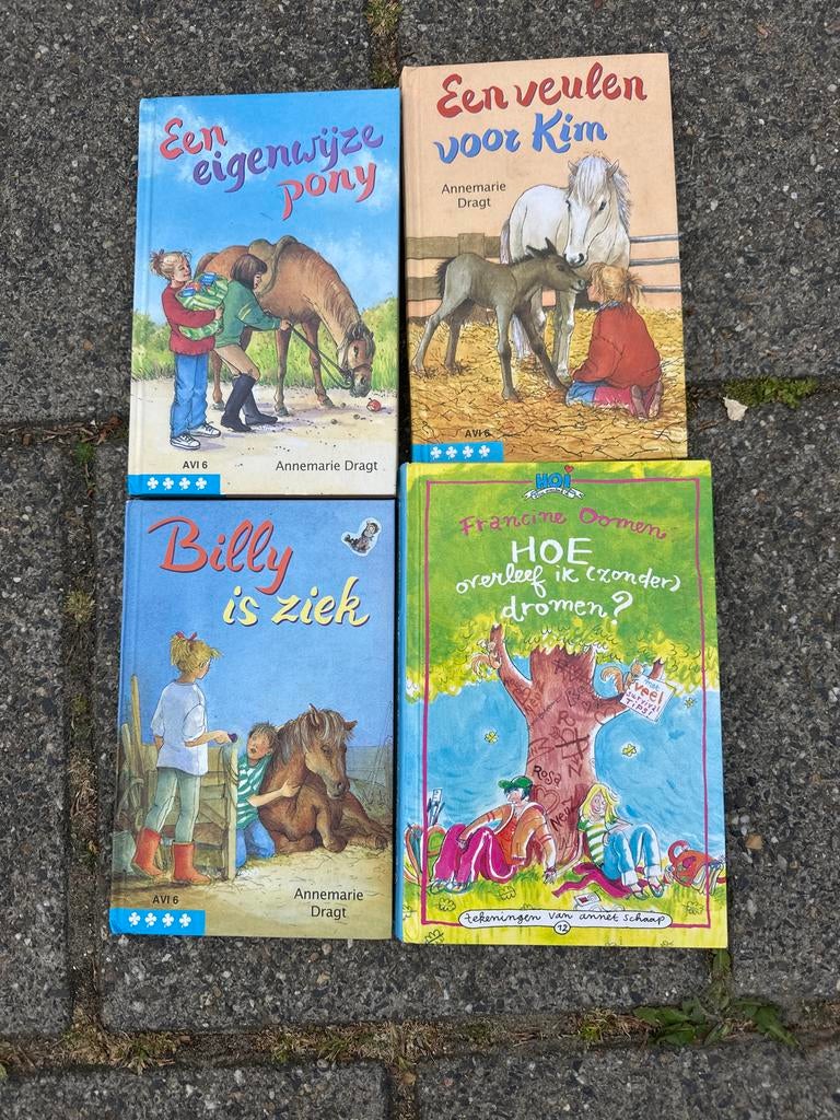 Kinderboeken AVI 6: Paardenverhalen en Hoe overleef ik, Ophalen of Verzenden, Gelezen, Fictie algemeen