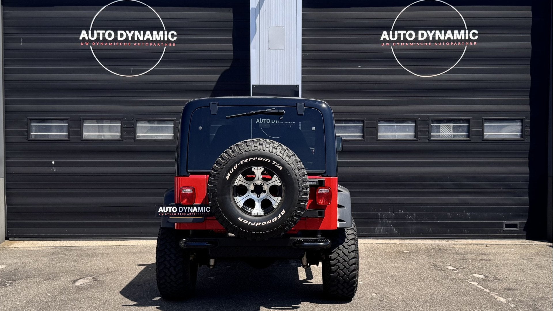 Jeep Wrangler 2.5i Softtop | Hardtop | Custom Build Belastin, foto 8