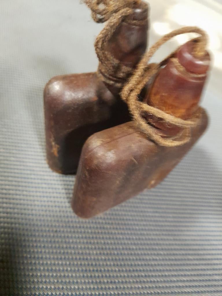 Duitse bakelieten flesjes voor gasmasker bus, Ophalen of Verzenden, Landmacht, Duitsland