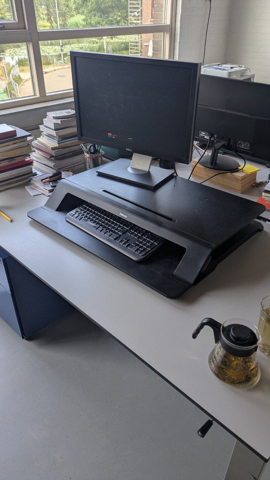 Fellowes Lotus LT Zwart zit sta werkstation bureau verhoger, Computers en Software, Laptopstandaarden, Ophalen, Zo goed als nieuw