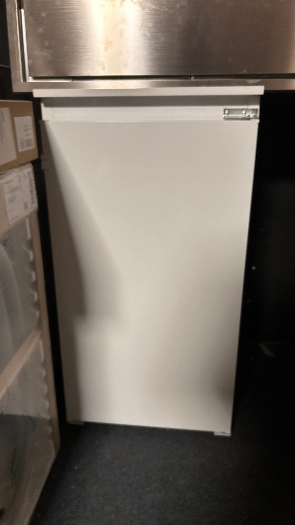 Showroommodel Whirlpool ARG 104701 Koelkast met vriesvak, 200 liter of meer, 60 cm of meer, Nieuw, Met vriesvak