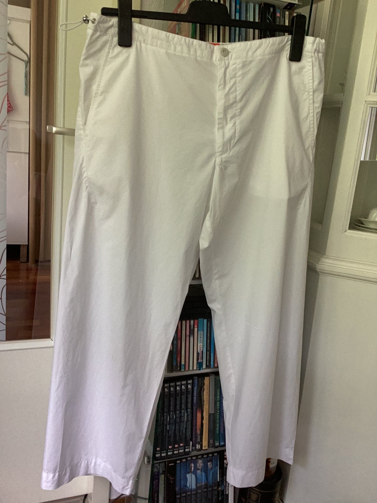 Mooie witte zomerbroek van HUGO BOSS, Kleding | Heren, Grote Maten, Ophalen of Verzenden, Zo goed als nieuw, Wit, Overhemd