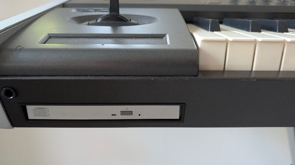 Foto 7 van Korg OASYS 88 | EXs-1, EXs-2 & EXs-3 | OS 1.3.3 | TOPSTAAT