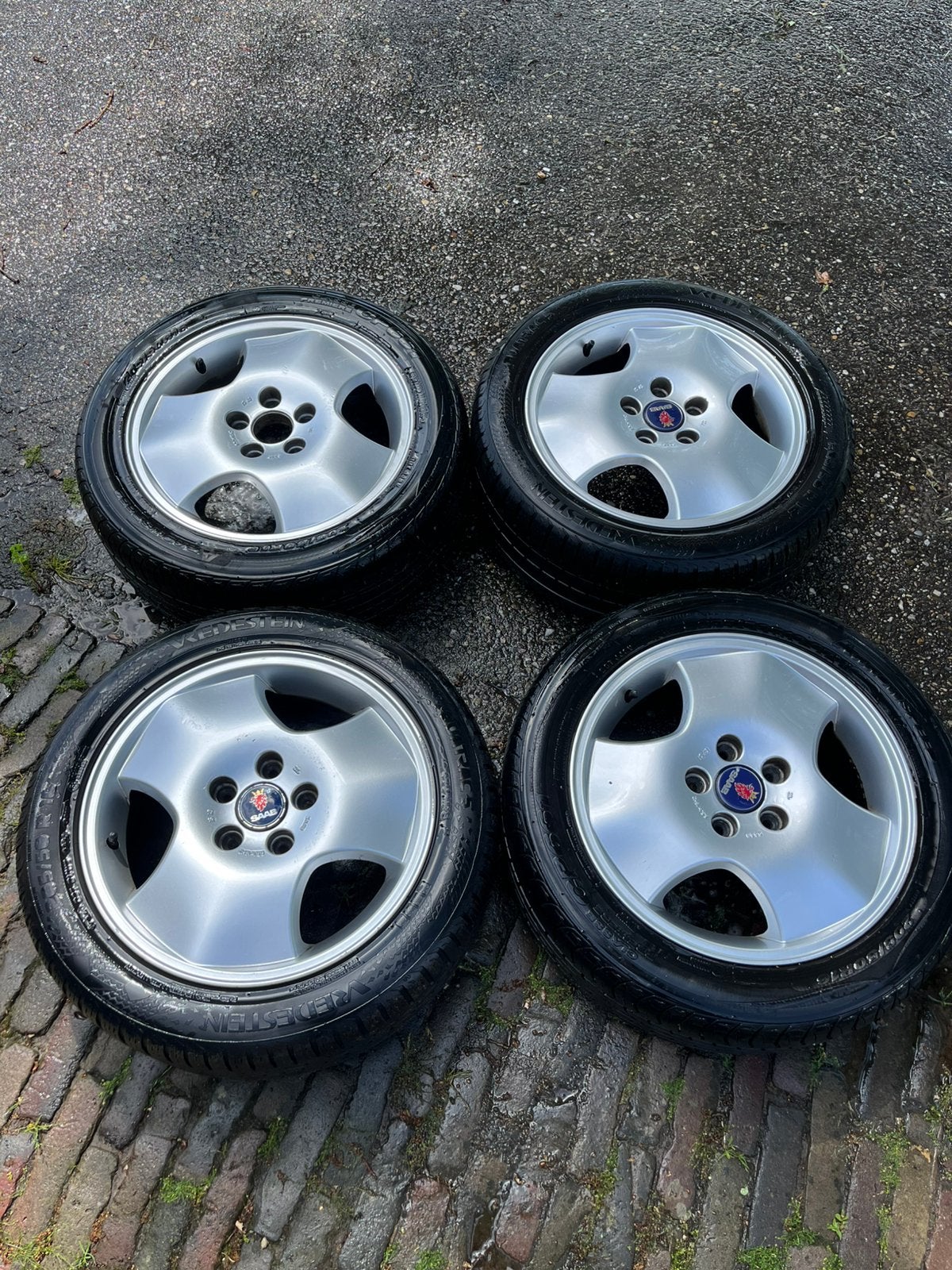 Saab Alu 8 Viking velgen met Vredestein zomerbanden, Ophalen, Gebruikt