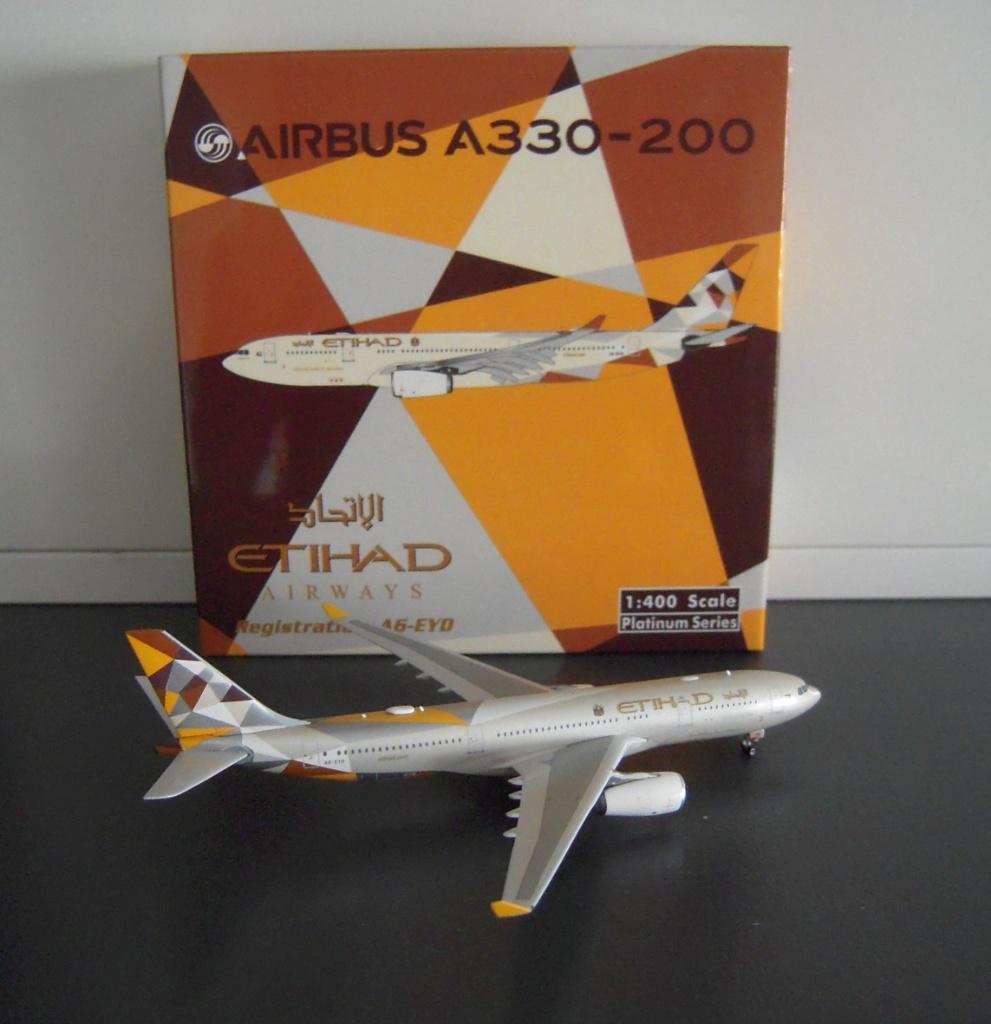 Phoenix Airbus A330-200 Etihad schaal 1:400, Ophalen of Verzenden, Zo goed als nieuw, Schaalmodel