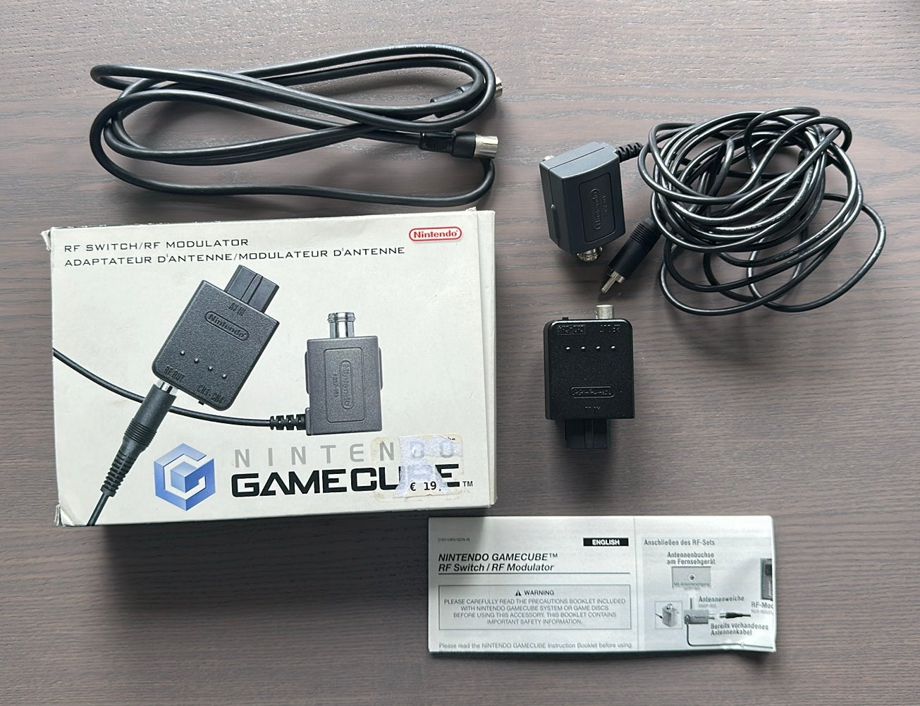 Gamecube RF switch, Ophalen of Verzenden, Zo goed als nieuw, Gamecube, Overige controllers