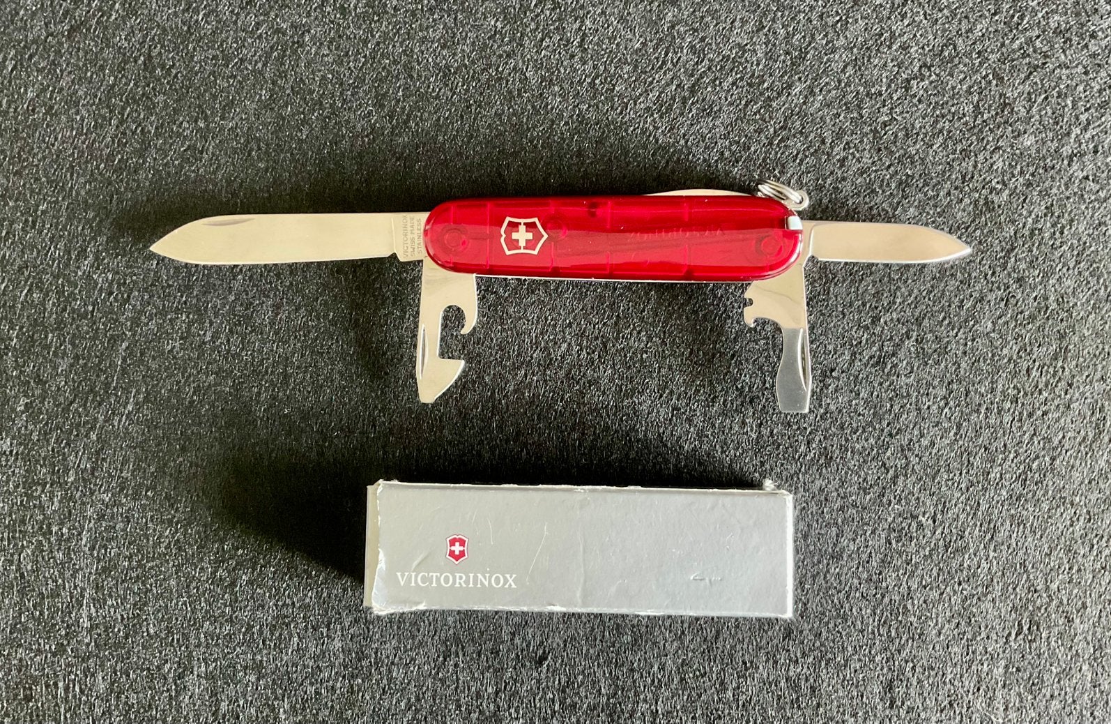 Victorinox Spartan Transparant Rood, Ophalen of Verzenden, Landmacht, Nederland
