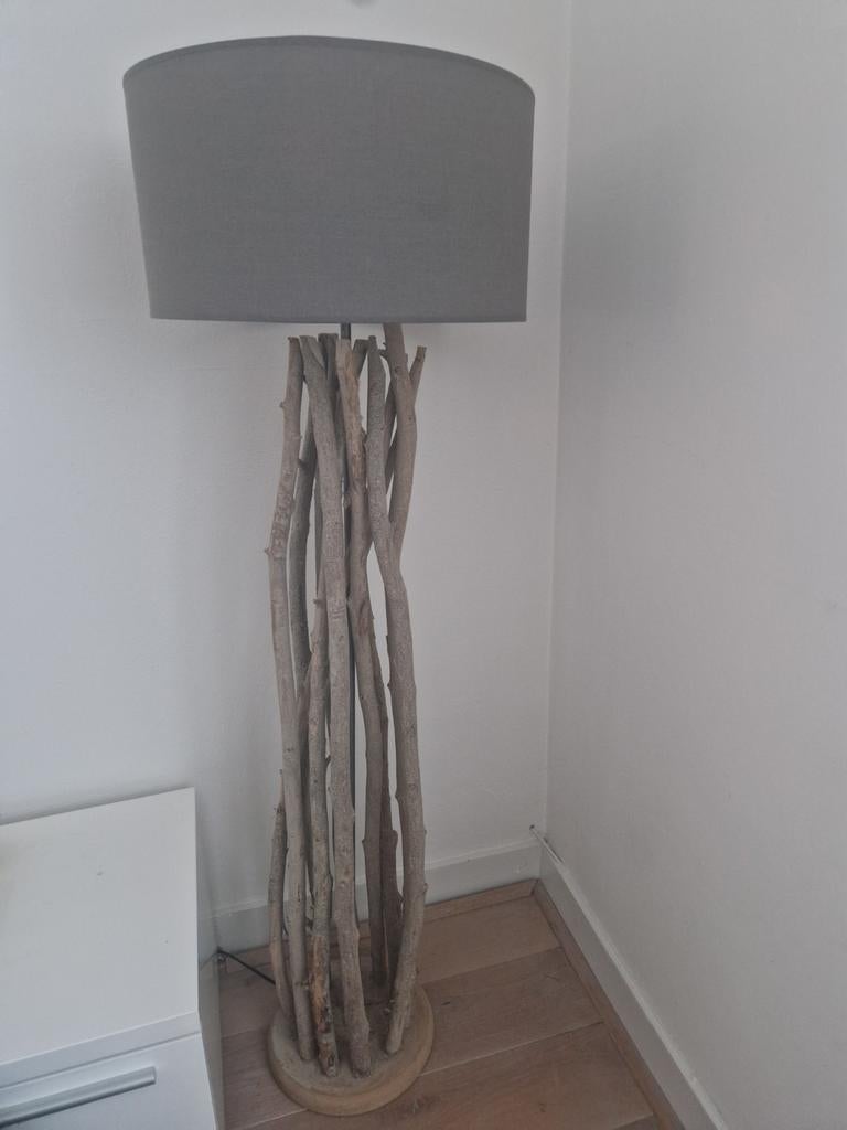 Staande aparte schemerlamp met kap, Ophalen, Zo goed als nieuw, 150 tot 200 cm, Aparte stijl