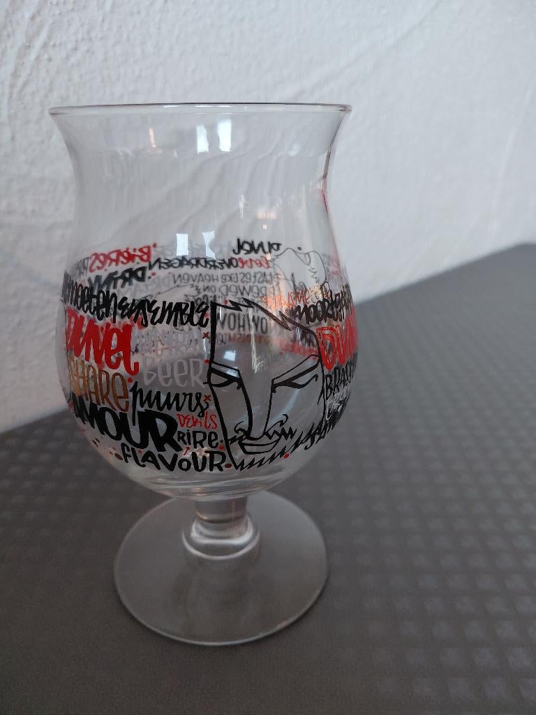 Duvel glas Denis Meyers, Ophalen of Verzenden, Zo goed als nieuw, Glas of Glazen, Duvel