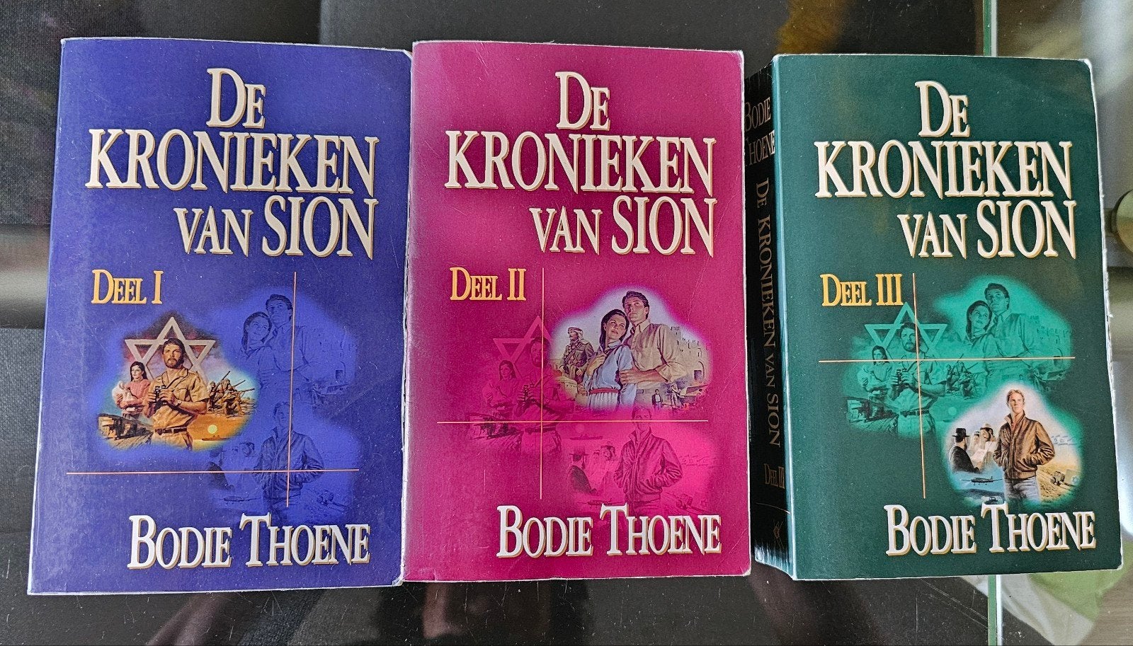 De Kronieken van Sion - Complete Trilogie Bodie Thoene, Ophalen of Verzenden, Gelezen, Bodie Thoene, Nederland