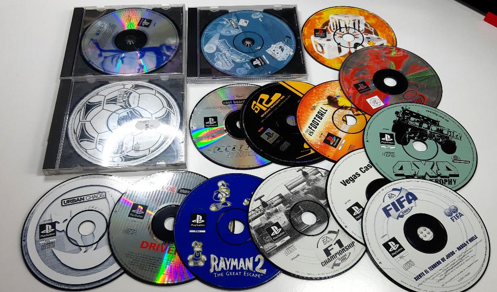 Een set van 15 spellen voor PlayStation 1., Gebruikt, Verzenden, 1 speler, Vanaf 3 jaar